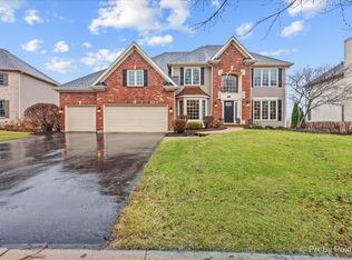 2941 Braemore Dr, West Chicago, IL 60185