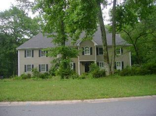 5330 Tall Oak Dr, Marietta, GA 30068