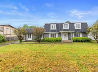 905 Cherry Hill Dr, North Little Rock, AR 72116