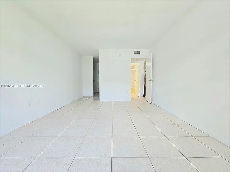 1225 NE 124th St #32B — Photo 15