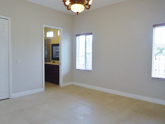 5th image of 9000 SW 157th St