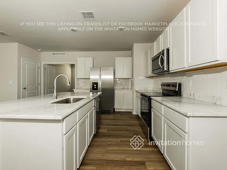 8029 Majestic Palms Ct #12 — Photo 7