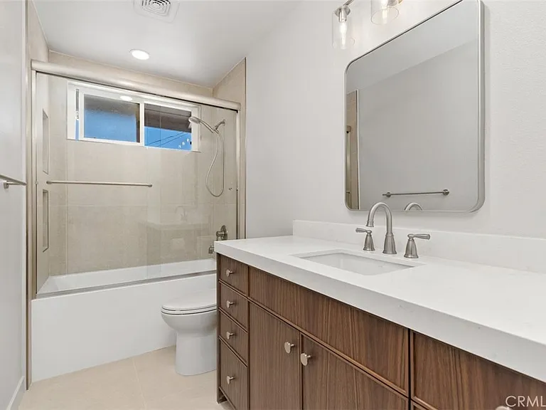 15881 Pilgrim Cir — Photo 21