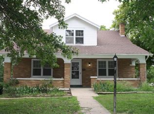 1526 S Summit Dr, Holts Summit, MO 65043