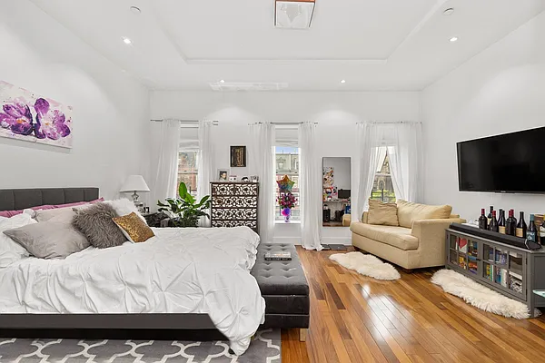 Rented by Pleasant Properties Real Estate LLC | media 2