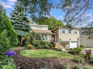 115 Cedar Ln, Maplewood, NJ 07040