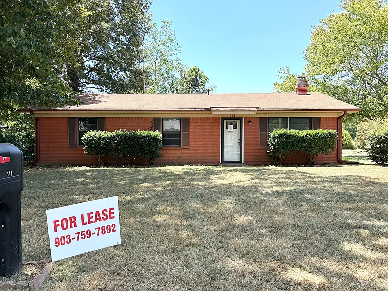 115 Crestwood Dr — Photo 1