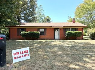 115 Crestwood Dr, Longview, TX 75601