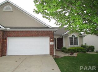 1923 W Willow Crest Dr, Peoria, IL 61614