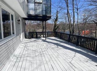 315 McKinley Ter, Centerport, NY 11721