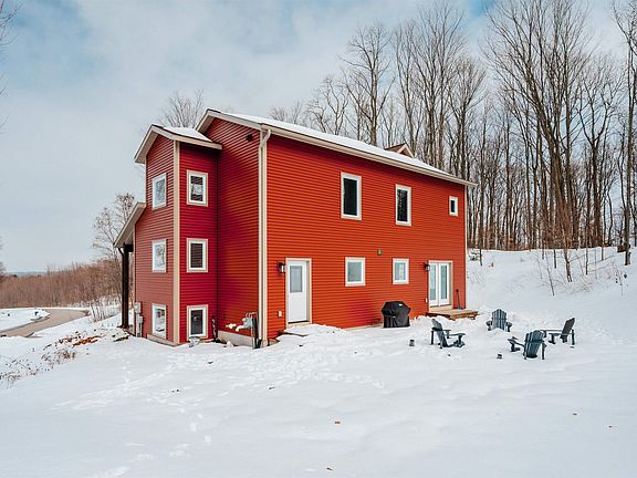 3rd image of 642 Napolean Way