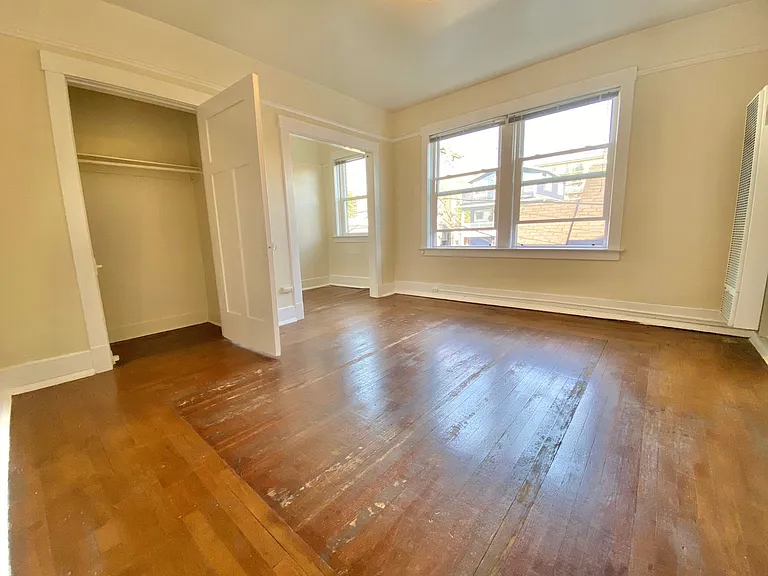 St Florence Apartments — Photo 10