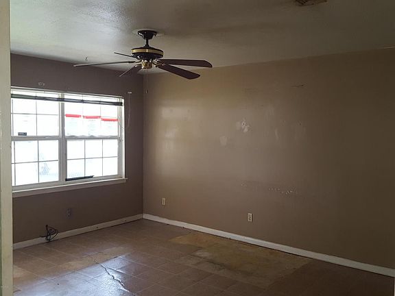 2nd image of 3107 New York Ave
