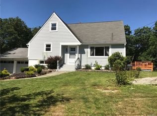 93 Ludlam Rd, Monroe, NY 10950