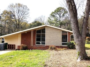 3219 Connecticut Ave, Charlotte, NC 28205