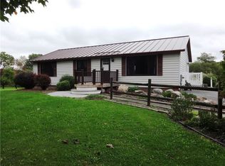 3445 Oakmount Rd, Bloomfield, NY 14469