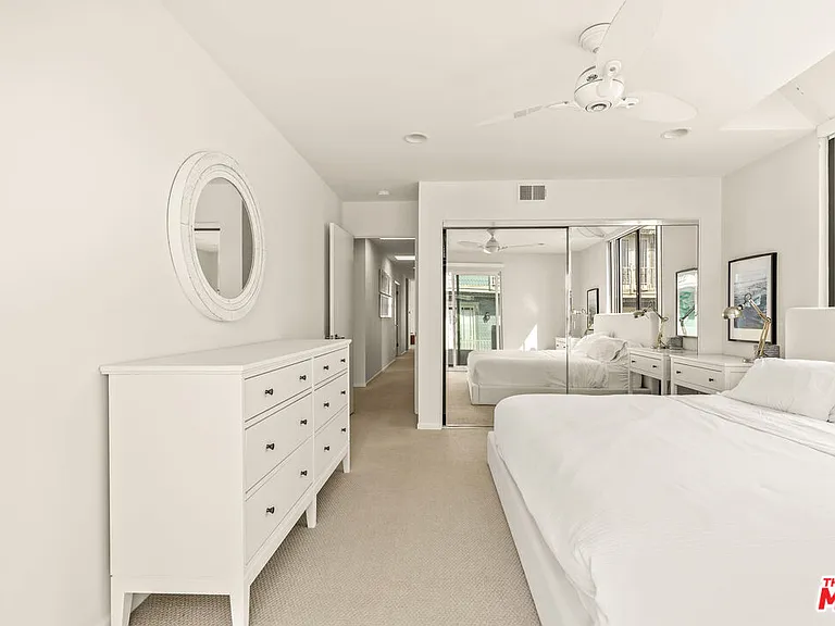 3616 The Strand #C — Photo 25