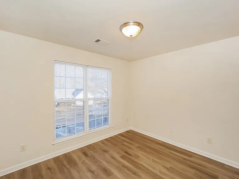 18 Forrest Ln — Photo 16