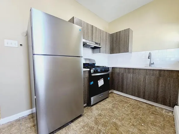 1048 Broadway image 1 of 6