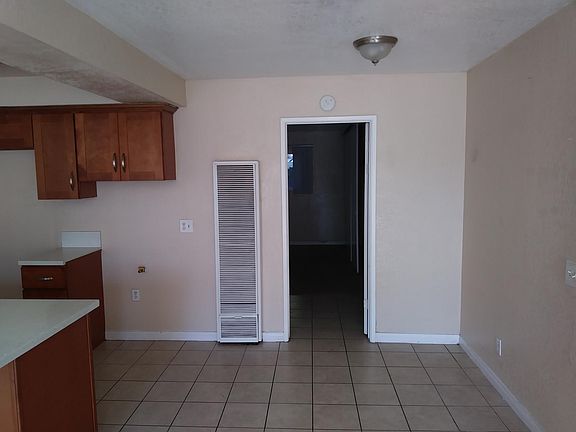 5th image of 16105 Eucalyptus Ave APT 6