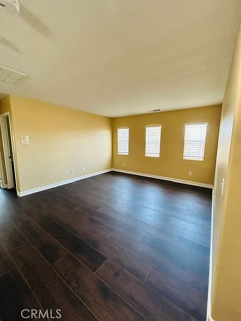 3 bed, 2.5 bath, 2683 sqft, $3,500 — Photo 4