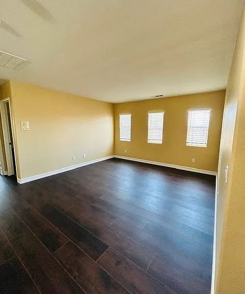29050 Alicante Ave — Photo 4