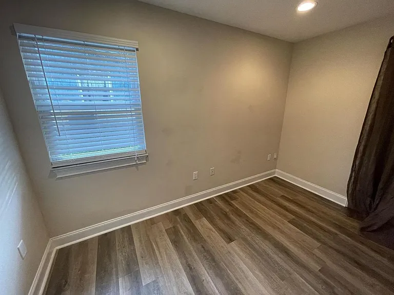 217 Buck Dr NE — Photo 8