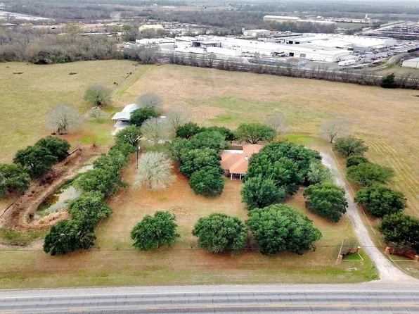 9310 S Business 6, Navasota, TX 77868