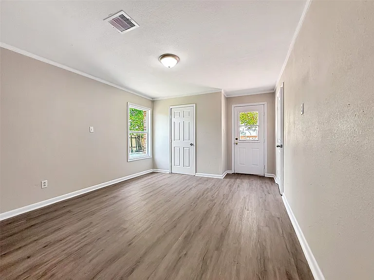 304 Stimson St — Photo 17