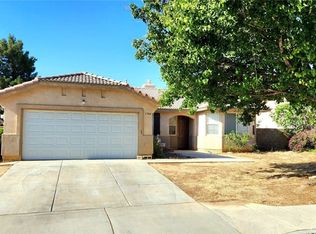 1304 W Holguin St, Lancaster, CA 93534