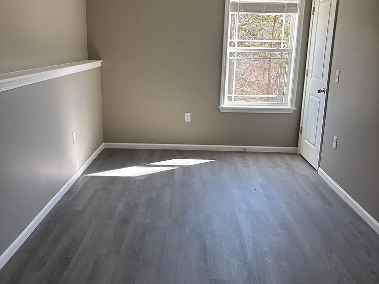 310 Pine Woods Village Dr — Photo 6