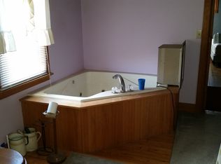 11036 Oneida Rd, Grand Ledge, MI 48837