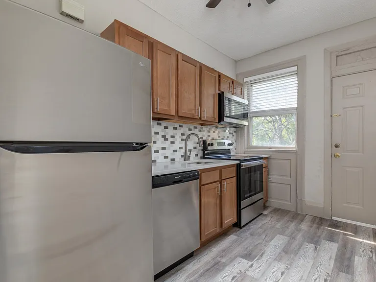 6042 Kingsbury Ave #3W — Photo 9