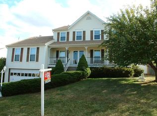 229 Markwood Dr, Sterling, VA 20165