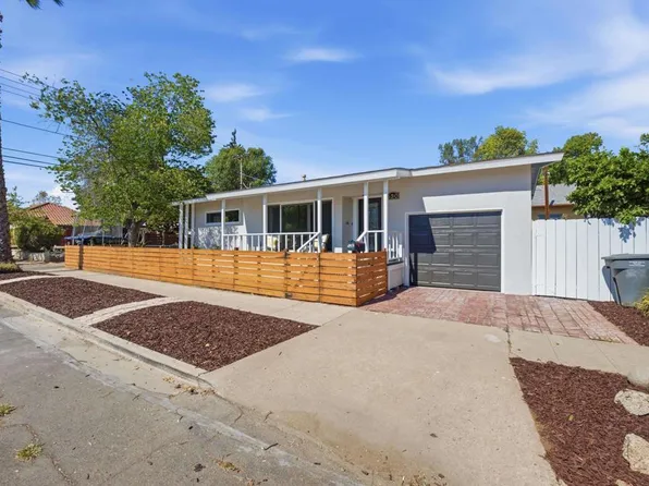 530 S Kalmia St, Escondido, CA 92025