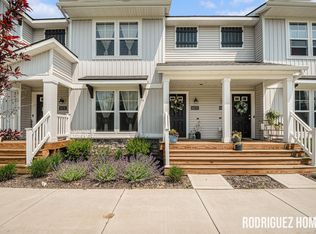 6678 S Square Ln, Rockford, MI 49341