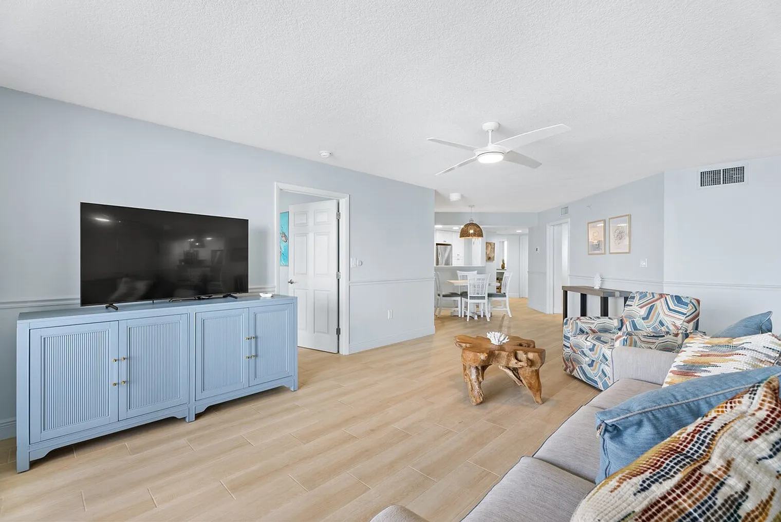 1 bed, 2.0 bath, $6,270 — Photo 3