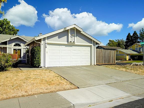 4th image of 619 Youngsdale Drive