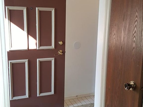 5th image of 7863 Waterton Ct