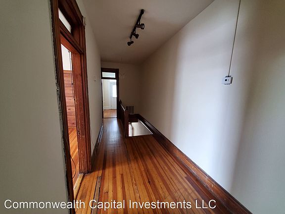 5th image of 1422 Oakwood Ave APT A