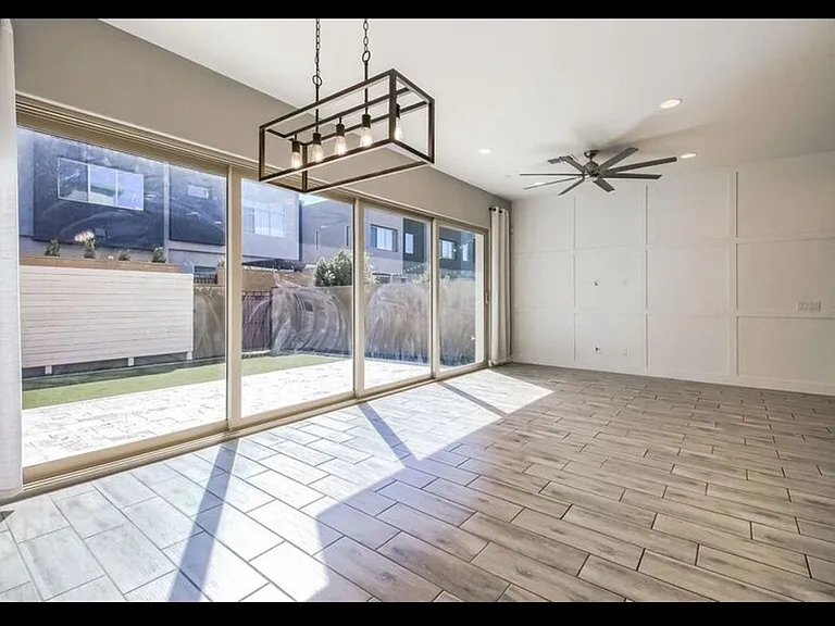 25339 N 19th Ln — Photo 5