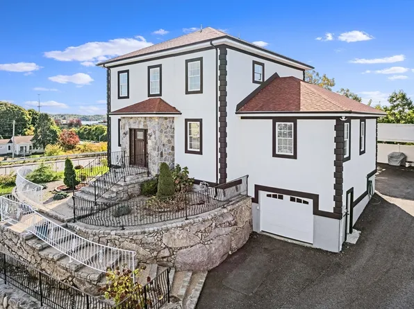 405 E Warren St, Fall River, MA 02723