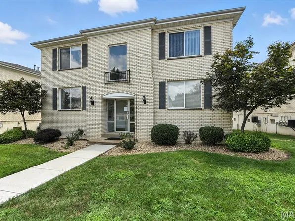 12568 Chardin Pl APT 3, Saint Louis, MO 63128