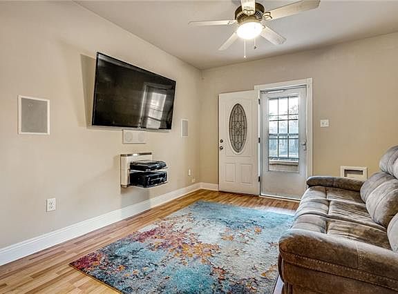 5th image of 2773 Verbena St