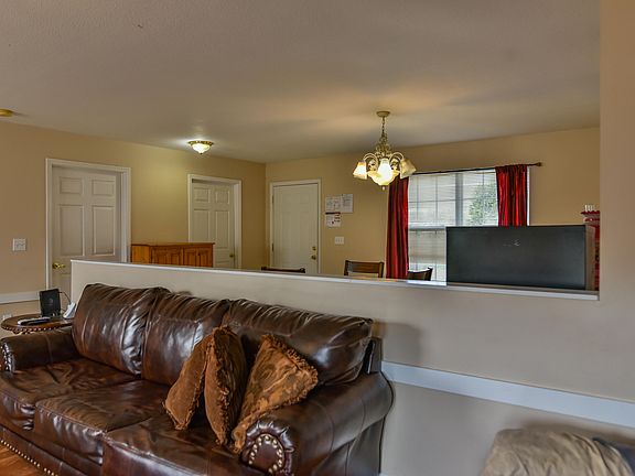 5th image of 131 S Kelle Leanne Ln SW