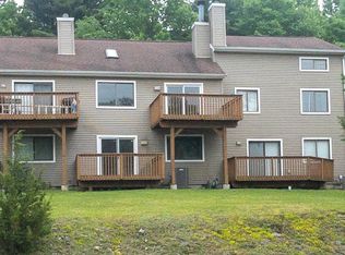 3340 Windermere Dr, Bushkill, PA 18324