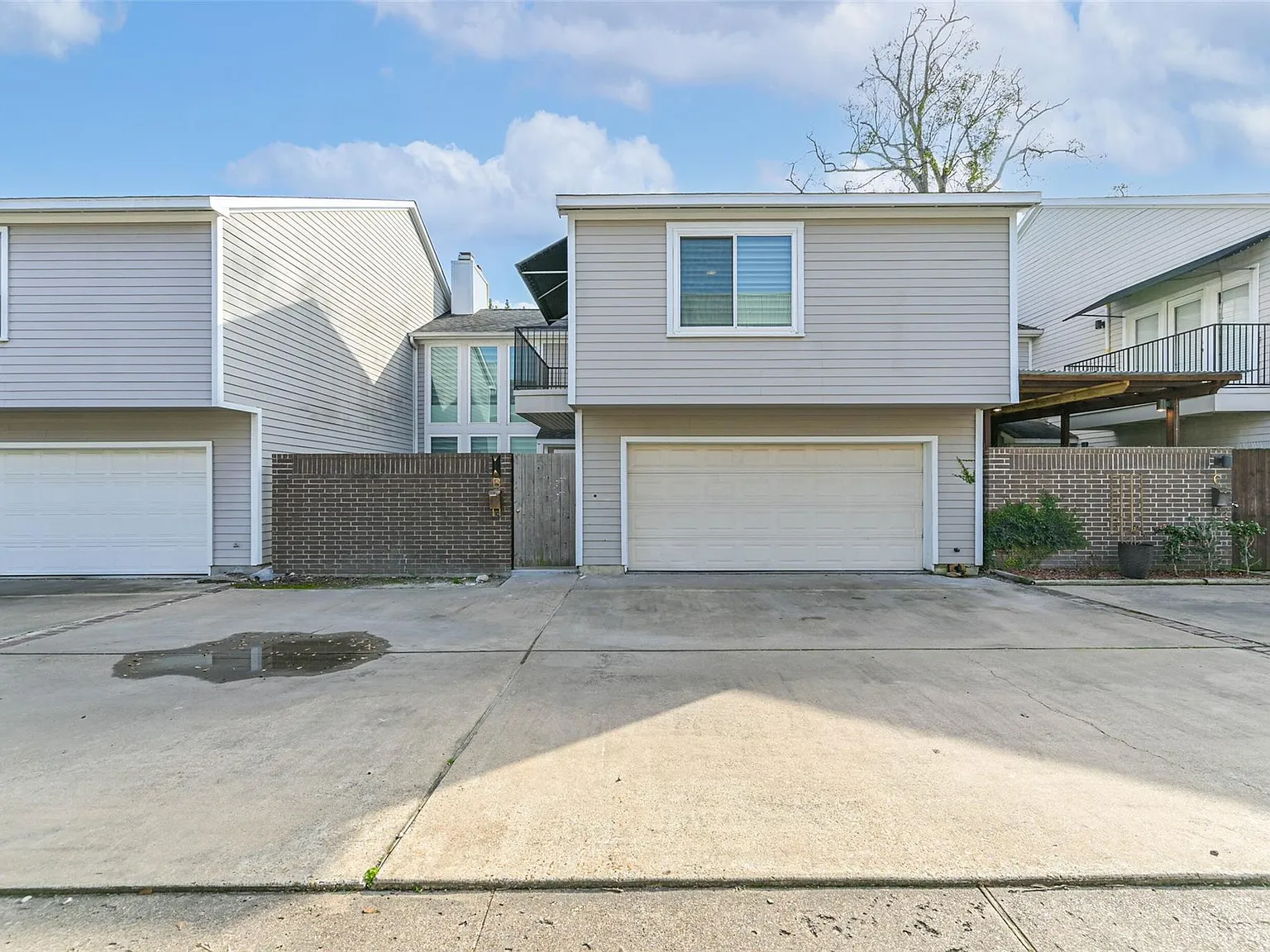 3 bed, 3.5 bath, 1845 sqft, $2,975 — Photo 1