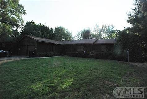 2nd image of 469 W 31st St #2