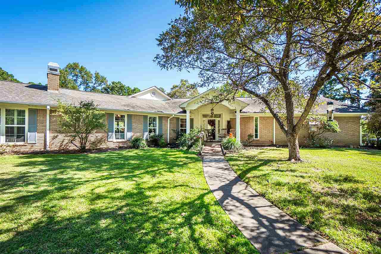292 Debbie St Kilgore Tx 75662 Mls 20205067 Zillow