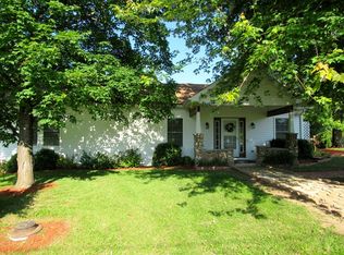 202 Cedar St, Jamestown, MO 65046